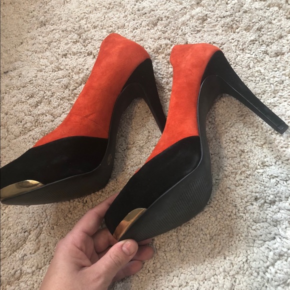 BCBG Shoes - Picture 3 of 3